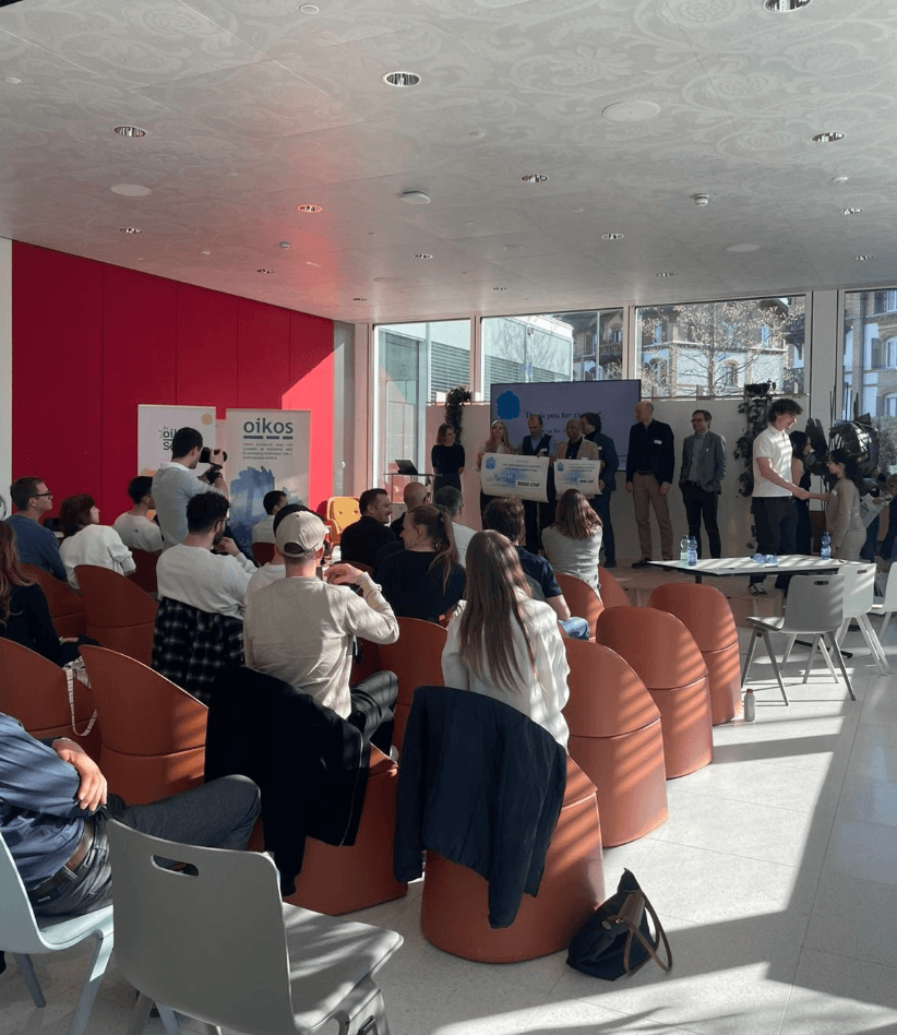 Audience at an oikos Catalyst pitching competition